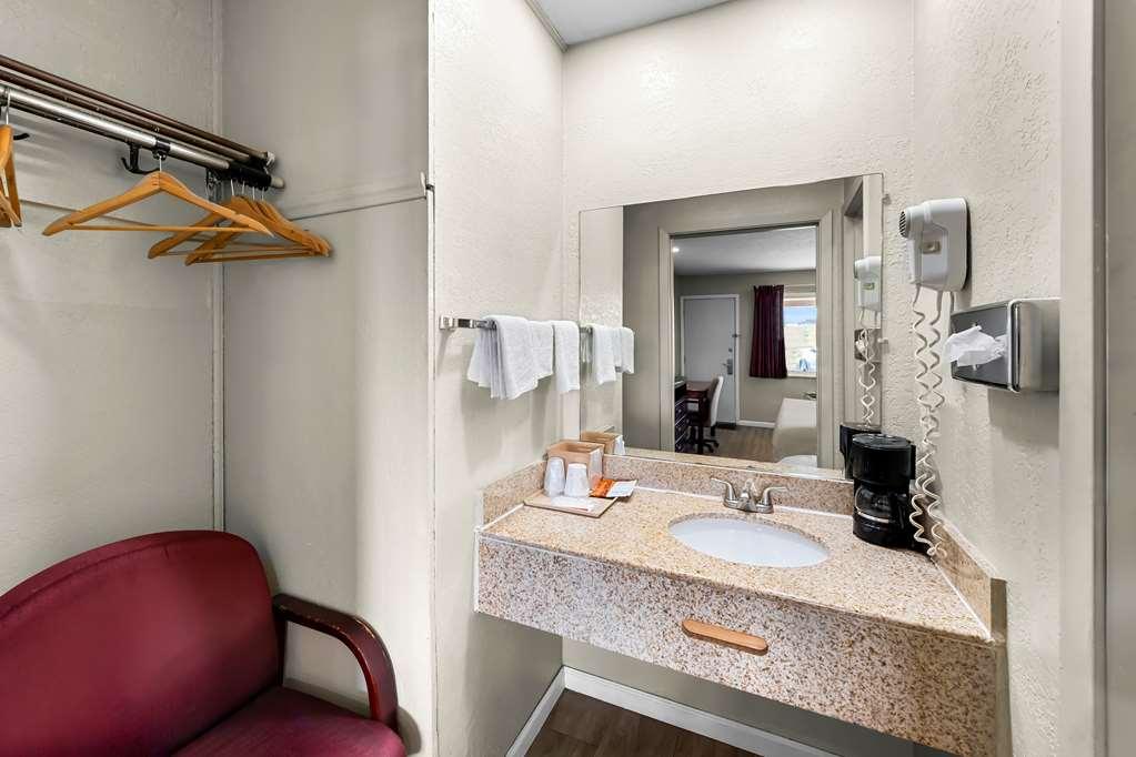 Americas Best Value Inn Marion Ruang foto